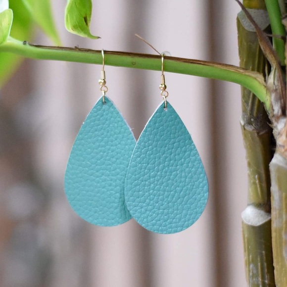 The Housr Of Gentry Jewelry - Turquoise Teardrop Leather Earrings